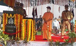 рд▓рдЦрдирдК : рд╕реНрдореГрддрд┐ рджрд┐рд╡рд╕ рдкрд░ рдкреБрд▓рд┐рд╕ рд▓рд╛рдЗрди рдкрд╣реБрдВрдЪреЗ рд╕реАрдПрдо, рд╢рд╣реАрджреЛрдВ рдХреЗ рдкрд░рд┐рдЬрдиреЛрдВ рдХреЛ рдХрд░реЗрдВрдЧреЗ рд╕рдореНрдорд╛рдирд┐рдд. рд▓рдЦрдирдК : рд╕реНрдореГрддрд┐ рджрд┐рд╡рд╕ рдкрд░ рдкреБрд▓рд┐рд╕ рд▓рд╛рдЗрди рдкрд╣реБрдВрдЪреЗ рд╕реАрдПрдо, рд╢рд╣реАрджреЛрдВ рдХреЗ рдкрд░рд┐рдЬрдиреЛрдВ рдХреЛ рдХрд░реЗрдВрдЧреЗ рд╕рдореНрдорд╛рдирд┐рдд.