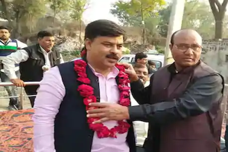मैनपुरी- सपा विधायक पर पार्टी की महिला नेता ने दर्ज कराया छेड़छाड़ का केस मैनपुरी- सपा विधायक पर पार्टी की महिला नेता ने दर्ज कराया छेड़छाड़ का केस