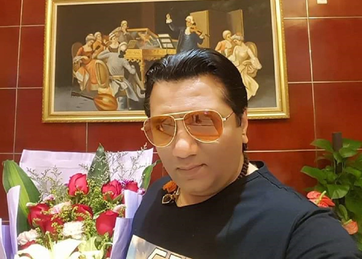 वडोदरा : प्रशांत उपाध्याय तंत्र साधना के लिए कमरे में बुलाकर करवाता था मसाज वडोदरा : प्रशांत उपाध्याय तंत्र साधना के लिए कमरे में बुलाकर करवाता था मसाज