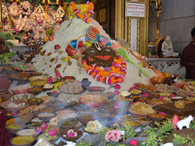 गोवर्धन पूजा-अन्नकूट का क्या महत्व, जानिए पूजा का पूरा विधि-विधान गोवर्धन पूजा-अन्नकूट का क्या महत्व, जानिए पूजा का पूरा विधि-विधान