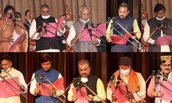 नीतीश ने अपने पास रखा गृह मंत्रालय, तारकिशोर को वित्त का जिम्मा नीतीश ने अपने पास रखा गृह मंत्रालय, तारकिशोर को वित्त का जिम्मा