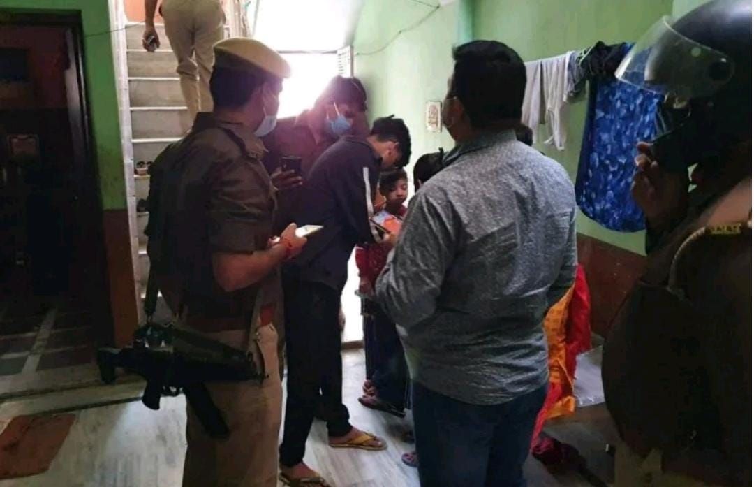 हत्याओं से दहला बनारस, नहीं थम रहा सिलसिला, पुरानी रंजिश में एक व्यक्ति की गोली मारकर हत्या हत्याओं से दहला बनारस, नहीं थम रहा सिलसिला, पुरानी रंजिश में एक व्यक्ति की गोली मारकर हत्या
