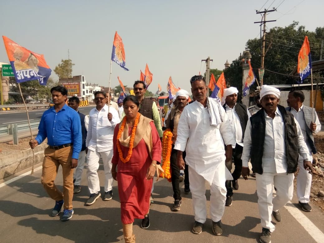झांसी से निकली कमेरा चेतना पदयात्रा का सेवापुरी में भव्य स्वागत झांसी से निकली कमेरा चेतना पदयात्रा का सेवापुरी में भव्य स्वागत