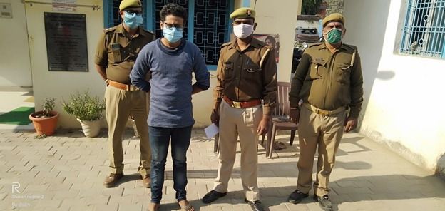 इनामी बदमाश को संरक्षण देने वाला गिरफ्तार