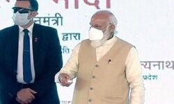 प्रधानमंत्री नरेंद्र मोदी ने वाराणसी-प्रयागराज 6-लेन हाइवे के चौड़ीकरण का लोकार्पण किया. 73 किलोमीटर के इस हाइवे के चौड़ीकरण पर 2447 करोड़ रुपया खर्च किया गया.