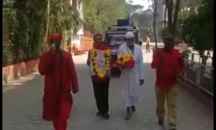 साईं बाबा रथ यात्रा रामकोला से शिर्डी ... तथा आरती भजन व विशाल भंडारा सम्पन्न साईं बाबा रथ यात्रा रामकोला से शिर्डी ... तथा आरती भजन व विशाल भंडारा सम्पन्न