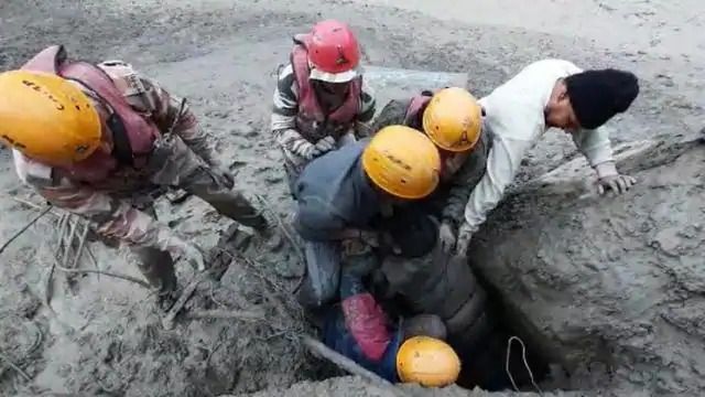 इस सृष्टि में धर्म से अधिक शक्तिशाली कुछ भी नहीं इस सृष्टि में धर्म से अधिक शक्तिशाली कुछ भी नहीं