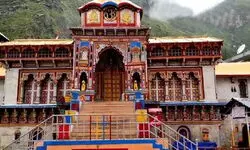 18 मई को सुबह 4 बजकर 15 मिनट पर खुलेंगे बद्रीनाथ के कपाट 18 मई को सुबह 4 बजकर 15 मिनट पर खुलेंगे बद्रीनाथ के कपाट