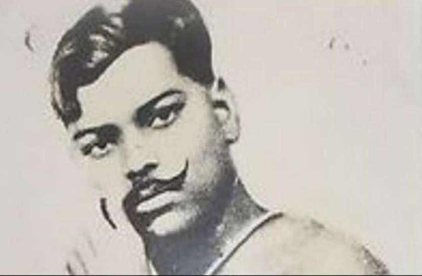 मां भारती के सपूत वीर क्रांतिकारी चंद्रशेखर आजाद बलिदान दिवस, आजादी का यह नायक अंग्रेजों से नहीं, बल्कि मुखबिरों से मात खा गया मां भारती के सपूत वीर क्रांतिकारी चंद्रशेखर आजाद बलिदान दिवस, आजादी का यह नायक अंग्रेजों से नहीं, बल्कि मुखबिरों से मात खा गया