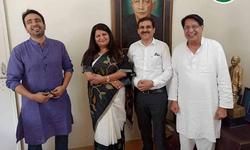 राज्य महिला आयोग और भाजपा प्रदेश कार्यकारिणी सदस्य डॉ. प्रियम्वदा तोमर ने चौधरी अजित सिंह और जयंत चौधरी जी की उपस्थिति में राष्ट्रीय लोकदल की सदस्यता ग्रहण की। राज्य महिला आयोग और भाजपा प्रदेश कार्यकारिणी सदस्य डॉ. प्रियम्वदा तोमर ने चौधरी अजित सिंह और जयंत चौधरी जी की उपस्थिति में राष्ट्रीय लोकदल की सदस्यता ग्रहण की।