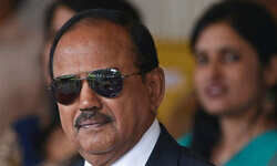 अमेरिका को इनकार से इकरार तक लाने वाले अजित डोभाल ट्विटर के टॉप ट्रेंड में हैं अमेरिका को इनकार से इकरार तक लाने वाले अजित डोभाल ट्विटर के टॉप ट्रेंड में हैं