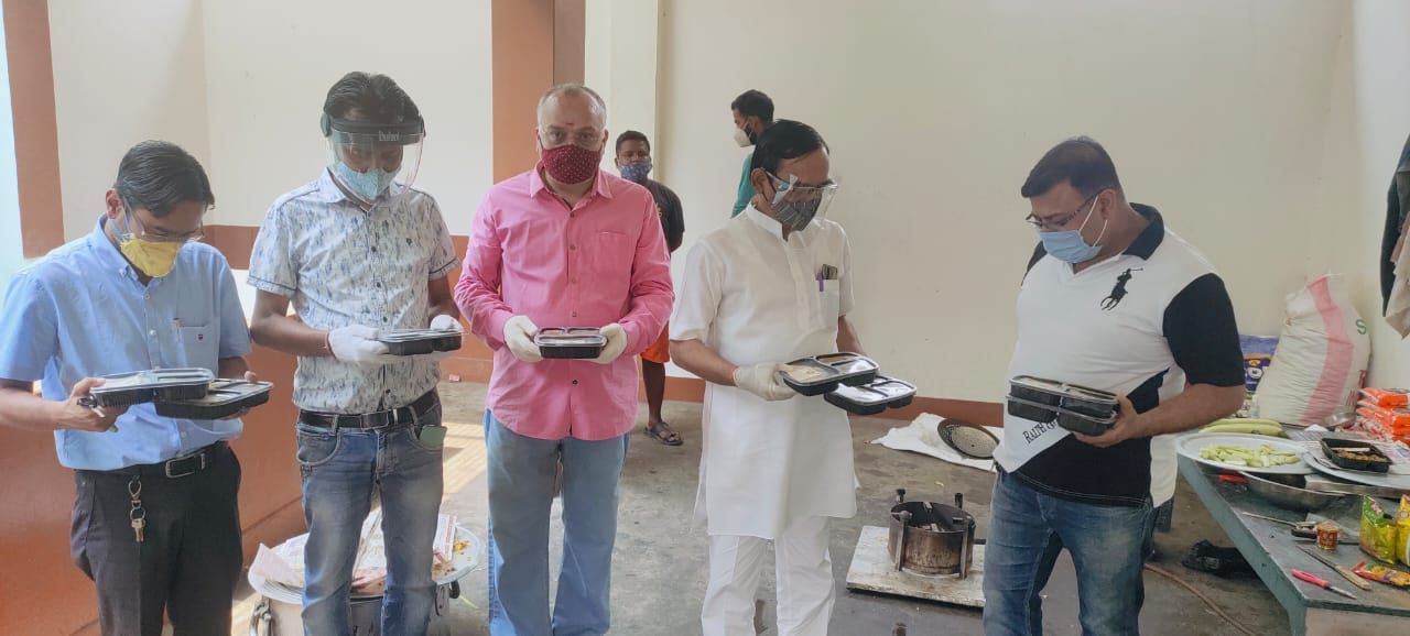 कोरोना पीड़ित परिवार को भोजन घर घर पहुंचेगा:आदर्श अग्रवाल कोरोना पीड़ित परिवार को भोजन घर घर पहुंचेगा:आदर्श अग्रवाल