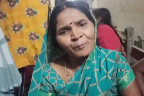 आजमगढ़: नवनिर्वाचित प्रधान ने पिछली हार का लिया बदला, घर में घुसकर की ताबड़तोड़ फायरिंग, एक की मौत, दो घायल आजमगढ़: नवनिर्वाचित प्रधान ने पिछली हार का लिया बदला, घर में घुसकर की ताबड़तोड़ फायरिंग, एक की मौत, दो घायल