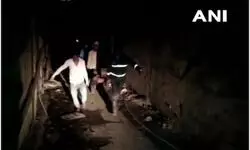 महाराष्ट्र: उल्हासनगर में बिल्डिंग का स्लैब गिरने से 7 लोगों की मौत