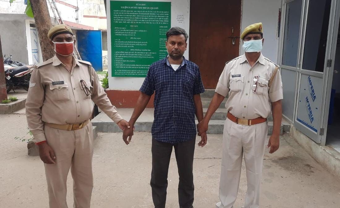 चंदौली : महडौरा प्रधानपति की हत्याकांड का मुख्य साजिश कर्ता और नामजद दूसरा अभियुक्त गिरफ्तार... चंदौली : महडौरा प्रधानपति की हत्याकांड का मुख्य साजिश कर्ता और नामजद दूसरा अभियुक्त गिरफ्तार...