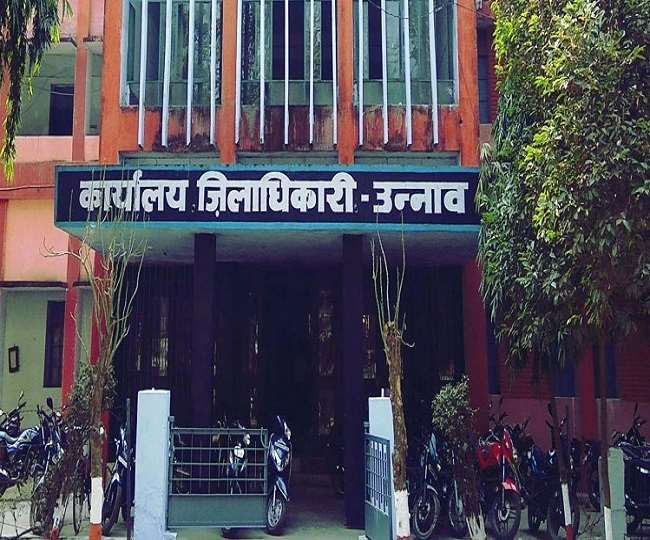 जिलाधिकारी ने उन्नाव-लालगंज सड़क को निर्धारित समय में कार्य पूरा करने के दिये निर्देश जिलाधिकारी ने उन्नाव-लालगंज सड़क को निर्धारित समय में कार्य पूरा करने के दिये निर्देश