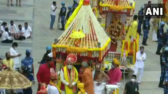 अहमदाबाद में निकली भगवान जगन्नाथ की रथयात्रा