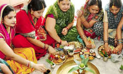 हरतालिका तीज आज, जानिए शुभ मुहूर्त, पूजा विधि और व्रत कथा