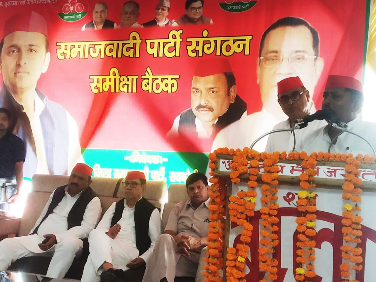 भाजपा सरकार झूठ की नींव पर टिकी है उस झूठ को जनता तक हमें पहुंचाना है : किरनमय नंदा भाजपा सरकार झूठ की नींव पर टिकी है उस झूठ को जनता तक हमें पहुंचाना है : किरनमय नंदा