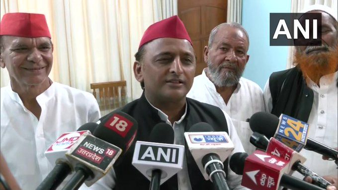 अखिलेश का बड़ा दावा, कहा- सपा को 400 से कम सीटें नहीं मिलेंगी अखिलेश का बड़ा दावा, कहा- सपा को 400 से कम सीटें नहीं मिलेंगी