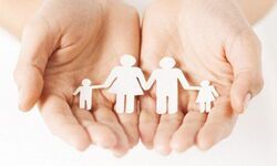 рдЕрдкрдирд╛ рдкрд░рд┐рд╡рд╛рд░.... рдЕрдкрдирд╛ рдкрд░рд┐рд╡рд╛рд░....