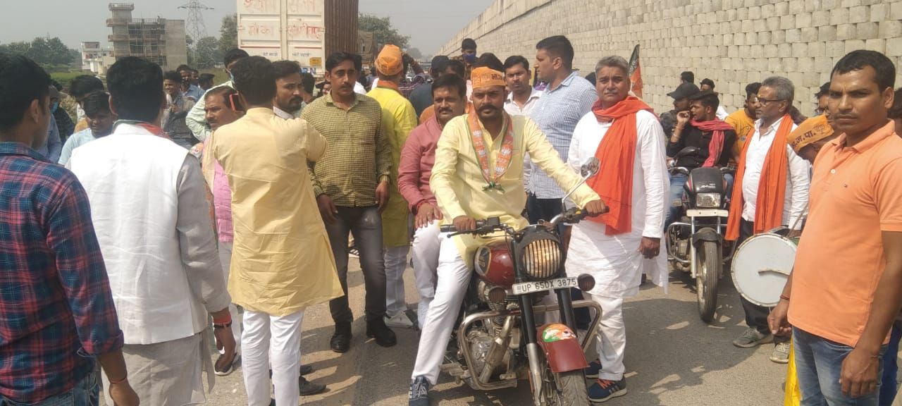 पीएम की जनसभा को ऐतिहासिक बनाने के लिए भाजपा कार्यकर्ताओं ने मनोकामना हनुमान मंदिर से निकाली बाइक रैली पीएम की जनसभा को ऐतिहासिक बनाने के लिए भाजपा कार्यकर्ताओं ने मनोकामना हनुमान मंदिर से निकाली बाइक रैली