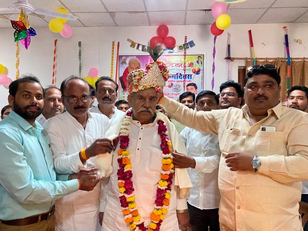 धूमधाम से मनाया गया पूर्व राज्यमंत्री सुभाषचंद्र यादव का 72वाँ जन्मदिन धूमधाम से मनाया गया पूर्व राज्यमंत्री सुभाषचंद्र यादव का 72वाँ जन्मदिन
