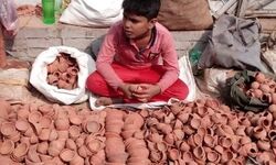 рдЖрдУ рдЦрд░реАрджреЗрдВ рджрд┐рдпреЗ рдЙрдирд╕реЗ .... рдЖрдУ рдЦрд░реАрджреЗрдВ рджрд┐рдпреЗ рдЙрдирд╕реЗ ....