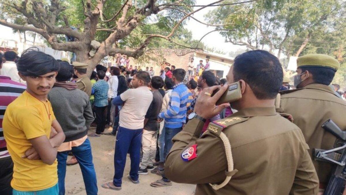 प्रयागराज : एक ही परिवार के चार लोगों की धारधार हथियार से हत्या