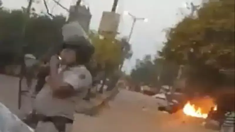 рджрд┐рд▓реНрд▓реА: рд╣рдиреБрдорд╛рди рдЬрдпрдВрддреА рд╢реЛрднрд╛рдпрд╛рддреНрд░рд╛ рдХреЗ рджреМрд░рд╛рди рд╣рдВрдЧрд╛рдорд╛, рдХрдИ рдЧрд╛рдбрд╝рд┐рдпреЛрдВ рдореЗрдВ рддреЛрдбрд╝рдлреЛрдбрд╝, рдкреБрд▓рд┐рд╕рдХрд░реНрдореА рдШрд╛рдпрд▓ рджрд┐рд▓реНрд▓реА: рд╣рдиреБрдорд╛рди рдЬрдпрдВрддреА рд╢реЛрднрд╛рдпрд╛рддреНрд░рд╛ рдХреЗ рджреМрд░рд╛рди рд╣рдВрдЧрд╛рдорд╛, рдХрдИ рдЧрд╛рдбрд╝рд┐рдпреЛрдВ рдореЗрдВ рддреЛрдбрд╝рдлреЛрдбрд╝, рдкреБрд▓рд┐рд╕рдХрд░реНрдореА рдШрд╛рдпрд▓