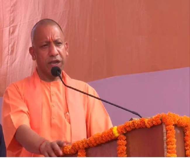 वाराणसी -भारत के सभी पंथ और समुदाय का एक ही लक्ष्य वसुधैव कुटुंबकम : सीएम योगी वाराणसी -भारत के सभी पंथ और समुदाय का एक ही लक्ष्य वसुधैव कुटुंबकम : सीएम योगी