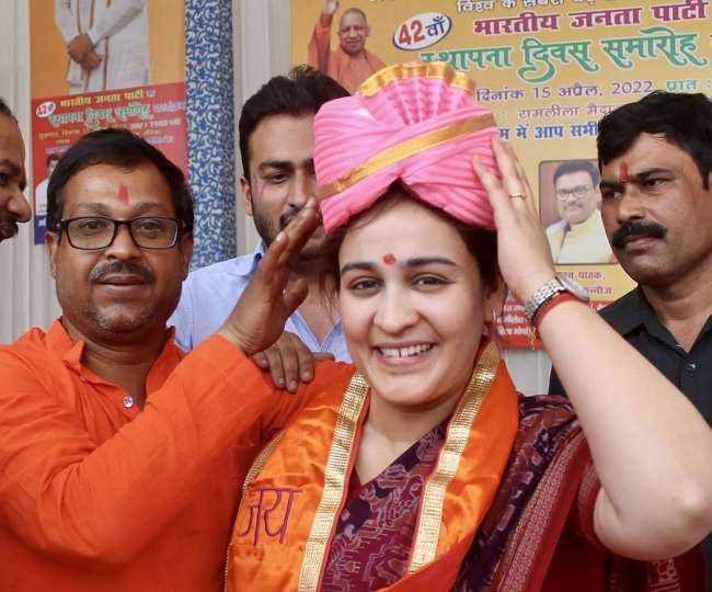 भाजपा नेता अपर्णा यादव ने राज ठाकरे के अयोध्या आगमन के फैसले का स्वागत किया भाजपा नेता अपर्णा यादव ने राज ठाकरे के अयोध्या आगमन के फैसले का स्वागत किया