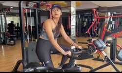 बॉलीवुड मे एंट्री के पहले जिम मे घंटो पसीना बहा रहीं हैं प्रज्ञा बॉलीवुड मे एंट्री के पहले जिम मे घंटो पसीना बहा रहीं हैं प्रज्ञा