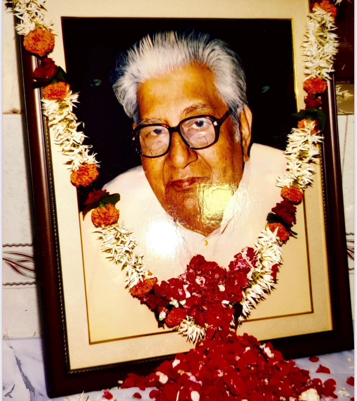 इनकम टैक्स बार वाराणसी के पूर्व अध्यक्ष स्वर्गीय बैजनाथ दास की 100वी जयंती मनाई गई इनकम टैक्स बार वाराणसी के पूर्व अध्यक्ष स्वर्गीय बैजनाथ दास की 100वी जयंती मनाई गई
