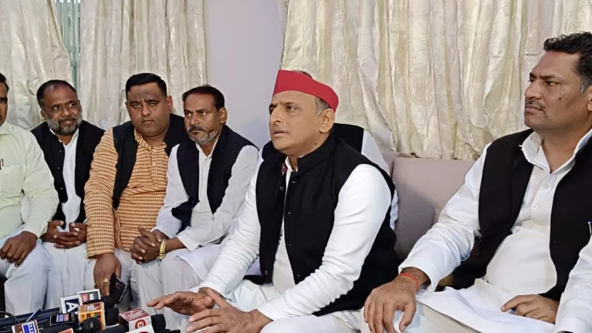 अखिलेश ने 2024 में कन्नौज संसदीय सीट से चुनाव लड़ने के दिए संकेत अखिलेश ने 2024 में कन्नौज संसदीय सीट से चुनाव लड़ने के दिए संकेत