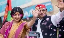 मैनपुरी की सभी विधानसभा से डिंपल यादव आगे चल रही है. मैनपुरी सदर, करहल, भोगांव, जसवंत नगर और किशनी में डिंपल को बढ़त मिल रही है. ताजा रुझान सपा के लिए खुशखबरी लेकर आए हैं. मैनपुरी की सभी विधानसभा से डिंपल यादव आगे चल रही है. मैनपुरी सदर, करहल, भोगांव, जसवंत नगर और किशनी में डिंपल को बढ़त मिल रही है. ताजा रुझान सपा के लिए खुशखबरी लेकर आए हैं.