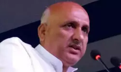 धूमिल होती पहचान धूमिल होती पहचान