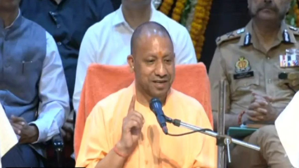 मुख्यमंत्री ने गिनाईं उपलब्धियां, बोले- यूपी विकास की दौड़ में नंबर एक पर मुख्यमंत्री ने गिनाईं उपलब्धियां, बोले- यूपी विकास की दौड़ में नंबर एक पर