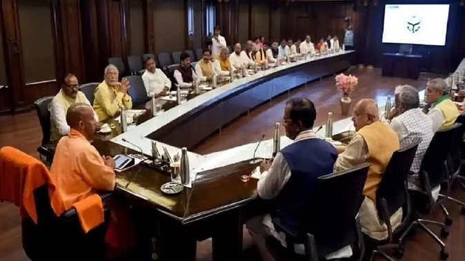 योगी कैबिनेट की बैठक आज, करीब दो दर्जन प्रस्तावों पर होगी चर्चा, तबादला नीति को मिल सकती है मंजूरी योगी कैबिनेट की बैठक आज, करीब दो दर्जन प्रस्तावों पर होगी चर्चा, तबादला नीति को मिल सकती है मंजूरी