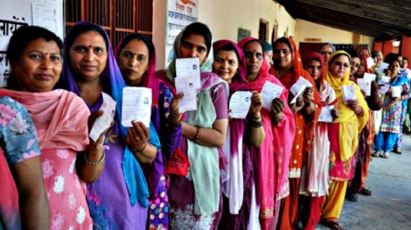 लोकसभा चुनाव में महिला वोटर्स कितने महत्वपूर्ण? लोकसभा चुनाव में महिला वोटर्स कितने महत्वपूर्ण?