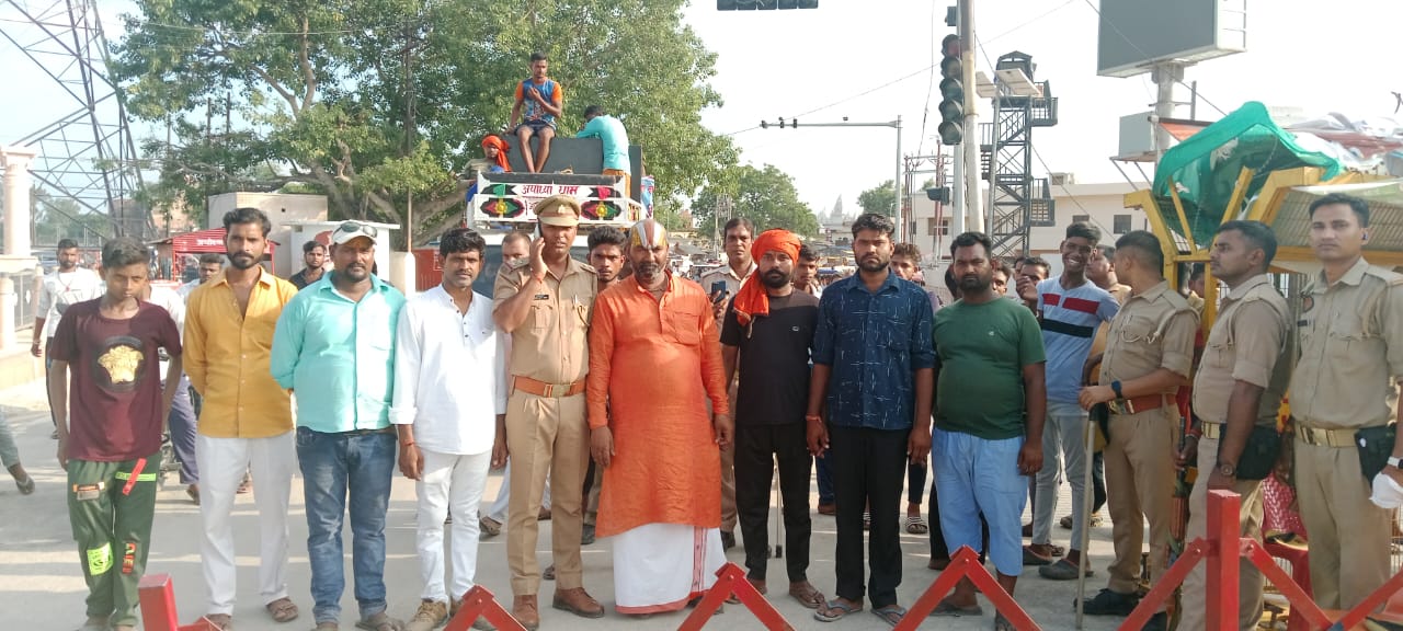 भगवान विश्वकर्मा ही जगत के सृजनहार - राजेश पाण्डेय भगवान विश्वकर्मा ही जगत के सृजनहार - राजेश पाण्डेय