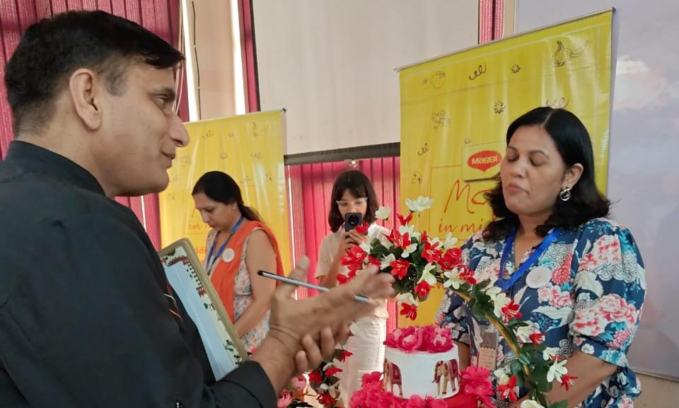 Participants learned cake decorating, Neha, Sonia and Anshu became the toppers Participants learned cake decorating, Neha, Sonia and Anshu became the toppers