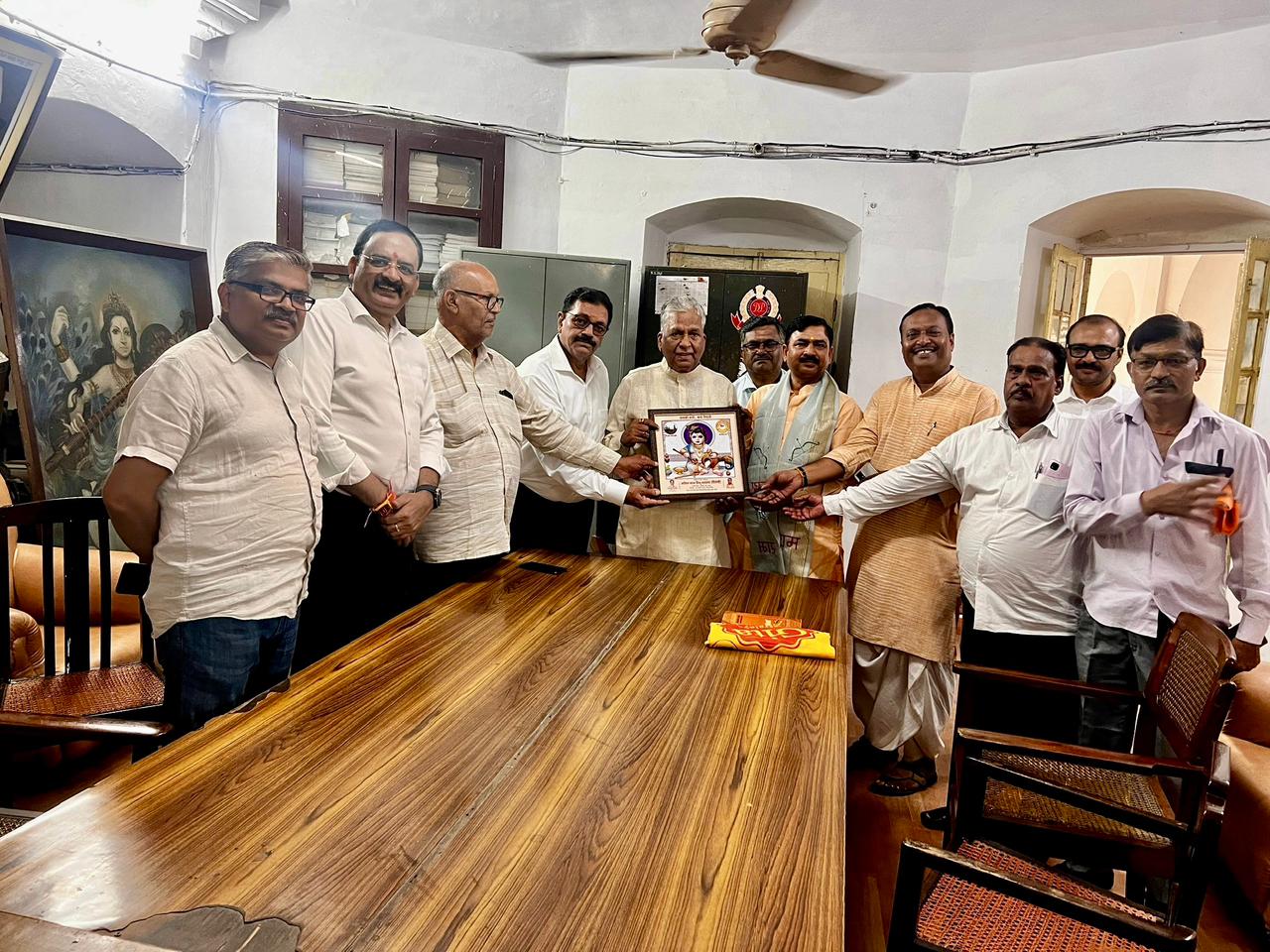 जगद्गुरु रामानुजाचार्य स्वामी श्री राघवाचार्य जी की श्रीराम कथा के सन्दर्भ में बैठक संपन्न जगद्गुरु रामानुजाचार्य स्वामी श्री राघवाचार्य जी की श्रीराम कथा के सन्दर्भ में बैठक संपन्न
