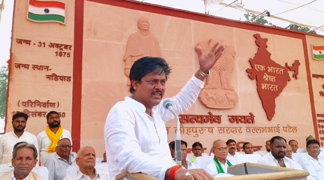 सरदार वल्लभभाई पटेल की जयंती पर निकाली गई संदेश यात्रा सरदार वल्लभभाई पटेल की जयंती पर निकाली गई संदेश यात्रा