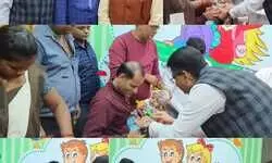 рдЪрдВрджреМрд▓реА рдореЗрдВ рдЖрджрд░реНрд╢ рдЯреАрдХрд╛рдХрд░рдг рдХреЗрдВрджреНрд░ рдХрд╛ рд╣реБрдЖ рдЙрджреНрдШрд╛рдЯрди,рд╕реАрдПрдордУ рдиреЗ рдХрд╣рд╛ - рдЕрдм рд╕рд╛рддреЛрдВ рджрд┐рди рд▓рдЧреЗрдЧреЗрдВ рдмрдЪреНрдЪреЛрдВ рдХреЛ рдирд┐рдГрд╢реБрд▓реНрдХ рдЯреАрдХрд╛... рдЪрдВрджреМрд▓реА рдореЗрдВ рдЖрджрд░реНрд╢ рдЯреАрдХрд╛рдХрд░рдг рдХреЗрдВрджреНрд░ рдХрд╛ рд╣реБрдЖ рдЙрджреНрдШрд╛рдЯрди,рд╕реАрдПрдордУ рдиреЗ рдХрд╣рд╛ - рдЕрдм рд╕рд╛рддреЛрдВ рджрд┐рди рд▓рдЧреЗрдЧреЗрдВ рдмрдЪреНрдЪреЛрдВ рдХреЛ рдирд┐рдГрд╢реБрд▓реНрдХ рдЯреАрдХрд╛...