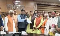 हिंदुओं के उत्पीड़न पर बस्ती में उबाल,सौंपा ज्ञापन हिंदुओं के उत्पीड़न पर बस्ती में उबाल,सौंपा ज्ञापन