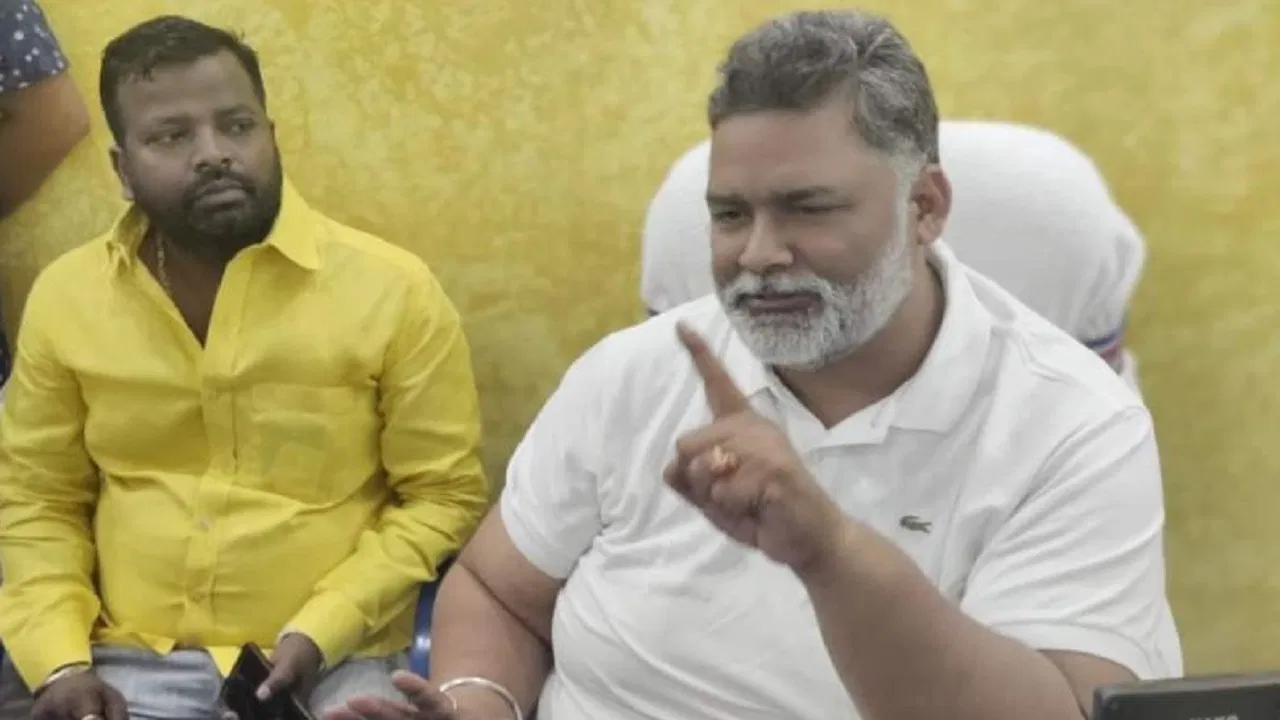 लॉरेंस बिश्नोई नहीं… पप्पू यादव का करीबी राजेश यादव ही निकला ‘धमकी कांड’ का मास्टरमाइंड लॉरेंस बिश्नोई नहीं… पप्पू यादव का करीबी राजेश यादव ही निकला ‘धमकी कांड’ का मास्टरमाइंड