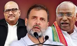 यूपी में कांग्रेस की प्रदेश सहित सभी जिला, शहर व ब्लॉक इकाइयां भंग यूपी में कांग्रेस की प्रदेश सहित सभी जिला, शहर व ब्लॉक इकाइयां भंग