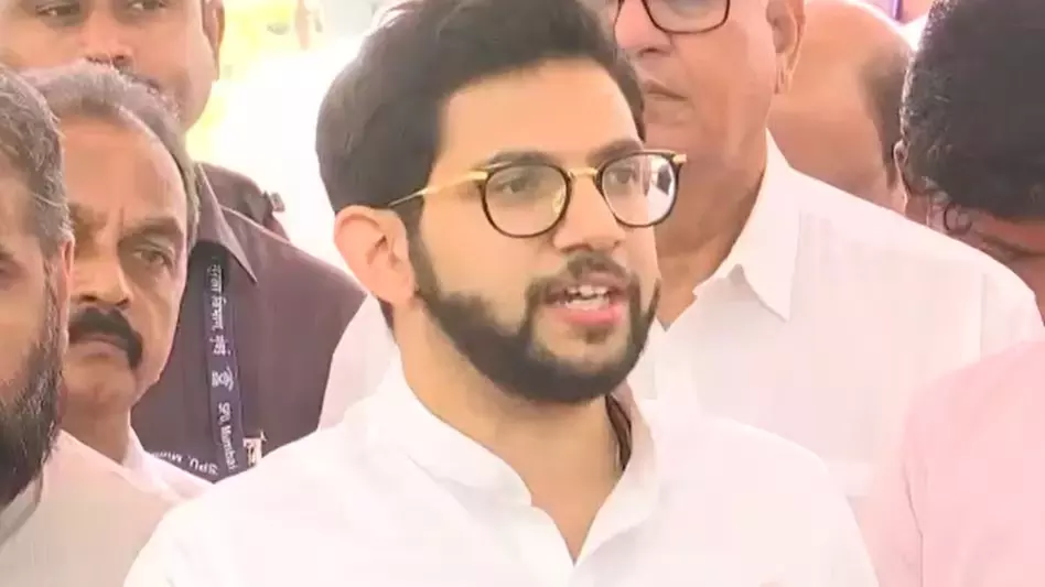 SP के MVA से अलग होने पर बोले आदित्य ठाकरे - समाजवादी पार्टी महाराष्ट्र में भाजपा की B टीम है. SP के MVA से अलग होने पर बोले आदित्य ठाकरे - समाजवादी पार्टी महाराष्ट्र में भाजपा की B टीम है.