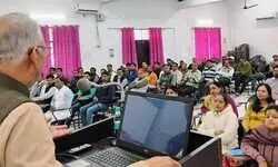 माध्यमिक शिक्षकों का तीन दिवसीय प्रशिक्षण सम्पन्न